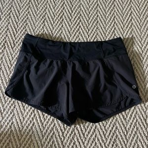 Lulu Lemon Speed Up Short 4” Black Size 8